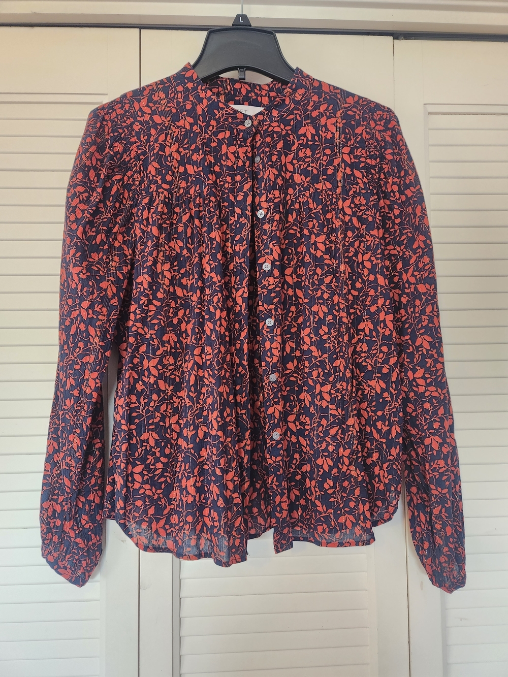 Women’s Navy and Coral Floral Button-Front Shirt From Loft